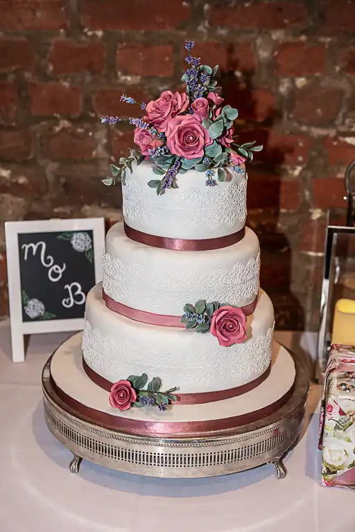 Wedding photography at Tewin Bury Farm, Welwyn