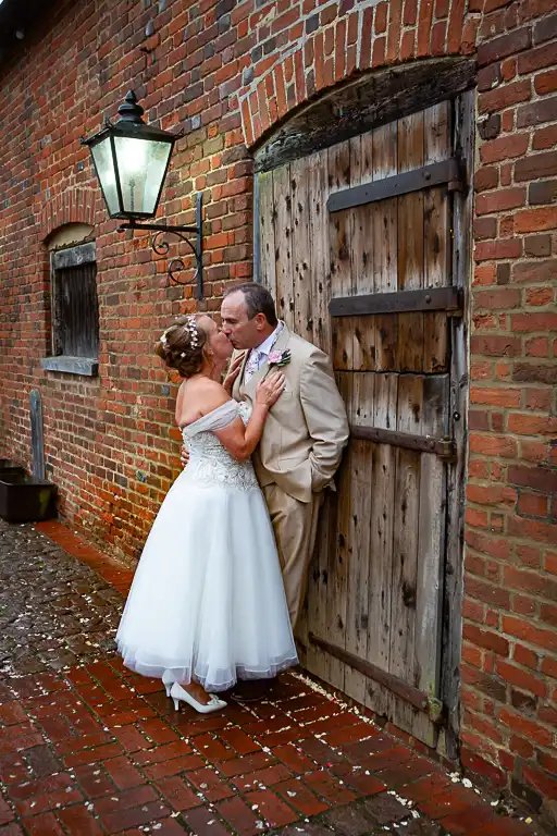 Wedding photography at Tewin Bury Farm, Welwyn